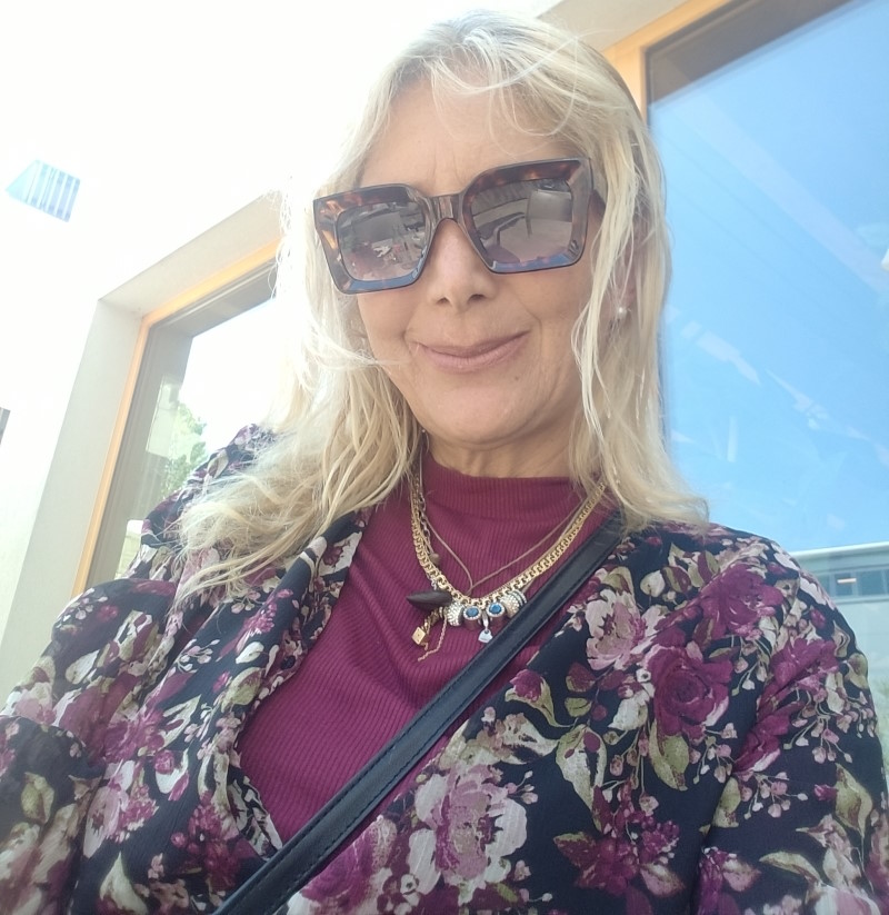 nina kosmac 0723