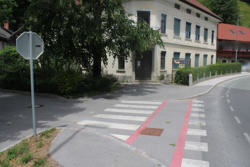 prometna nesreca zelezniki 1